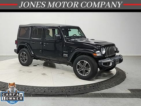 Used 2023 Jeep Wrangler Unlimited Sahara w/ Cold Weather Group AWD/4WD image 1