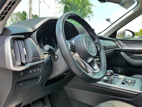 Used 2025 MAZDA CX-90 3.3 Turbo w/ Preferred Package AWD/4WD image 24