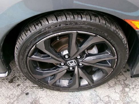 Used 2017 Honda Civic Sport image 8