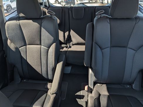 Used 2025 Subaru Ascent Premium image 13