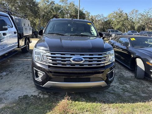 Used 2020 Ford Expedition Max Limited image 3