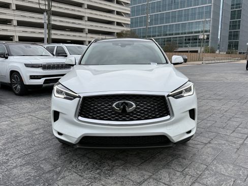 Certified 2025 INFINITI QX50 Luxe image 2