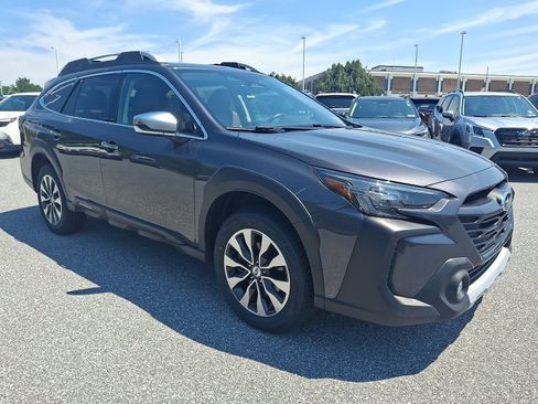 Certified 2024 Subaru Outback Touring XT AWD/4WD image 3