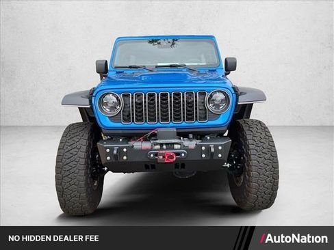 Used 2025 Jeep Wrangler Unlimited Rubicon w/ Convenience Group AWD/4WD image 1