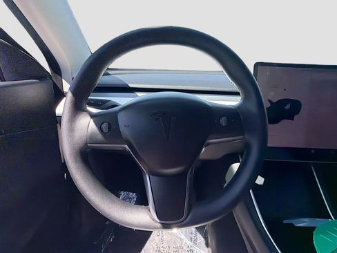 Used 2020 Tesla Model Y Performance AWD/4WD image 17