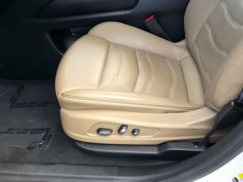 Used 2024 Cadillac XT6 Premium Luxury w/ Platinum Package FWD image 15