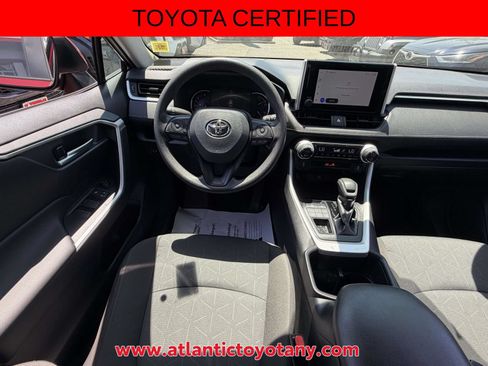 Certified 2025 Toyota RAV4 XLE AWD/4WD image 17