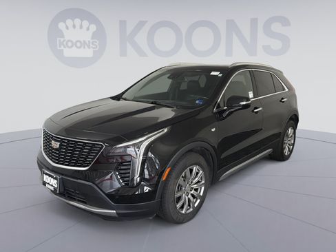Used 2023 Cadillac XT4 Premium Luxury w/ Technology Package AWD/4WD image 1