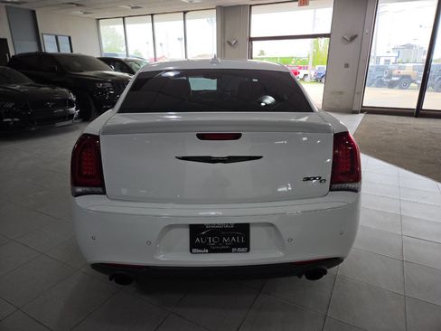 Used 2023 Chrysler 300 C RWD image 6