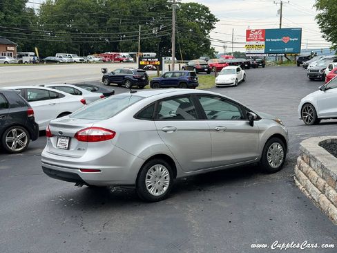 Used 2014 Ford Fiesta S FWD image 9