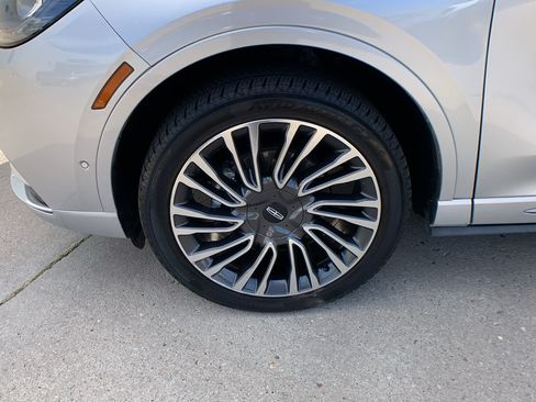 Used 2020 Lincoln Corsair Reserve w/ Equipment Group 201A AWD/4WD image 9