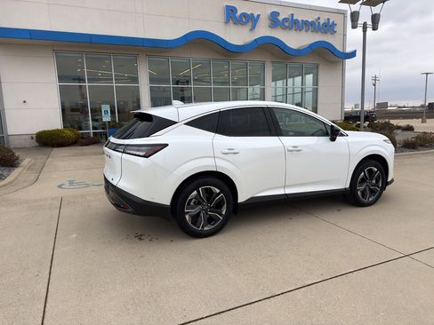 Used 2025 Nissan Murano SL image 5