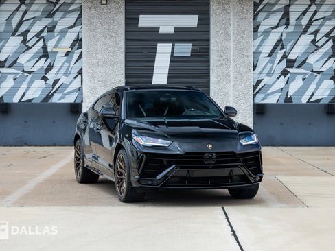Used 2024 Lamborghini Urus S AWD/4WD image 1