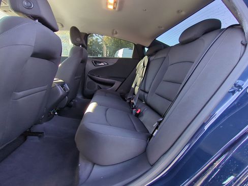 Used 2019 Chevrolet Malibu LT w/ Driver Confidence Package II image 23