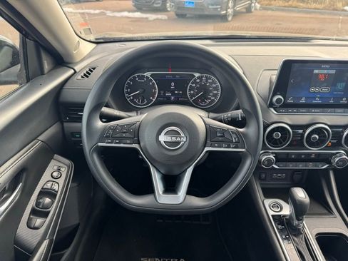 Used 2024 Nissan Sentra SV image 10