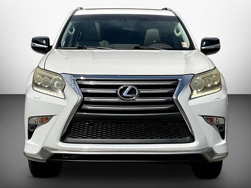 Used 2017 Lexus GX 460 Premium w/ Premium Package AWD/4WD image 2
