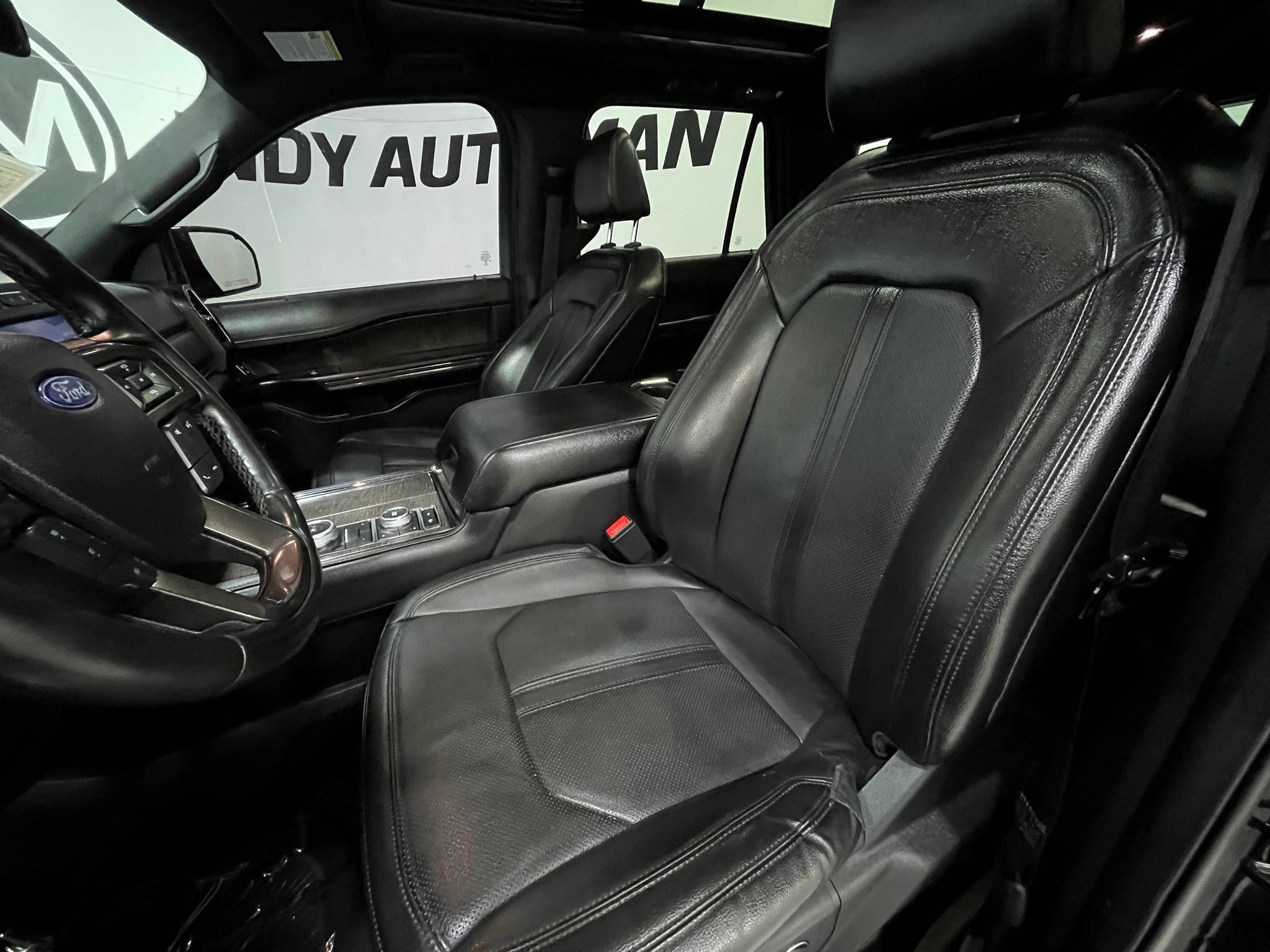 Used 2021 Ford Expedition Limited AWD/4WD image 14