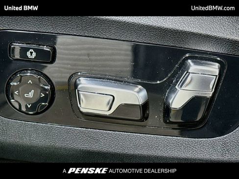 Used 2026 BMW X7 xDrive40i AWD/4WD image 4