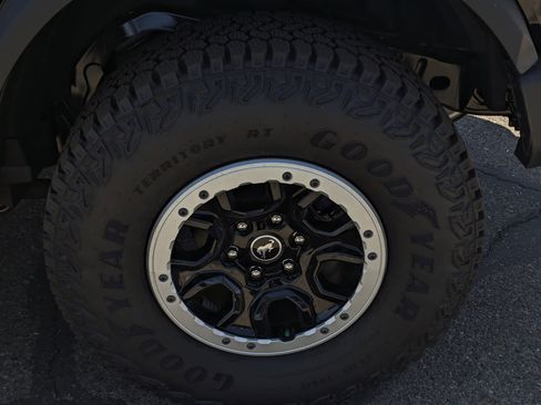 New 2025 Ford Bronco Outer Banks w/ Sasquatch Package image 7