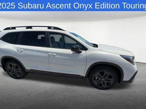 Certified 2025 Subaru Ascent Bronze Edition w/ Onyx Package AWD/4WD image 11