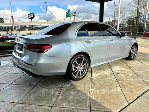 Used 2021 Mercedes-Benz E 350 4MATIC image 4