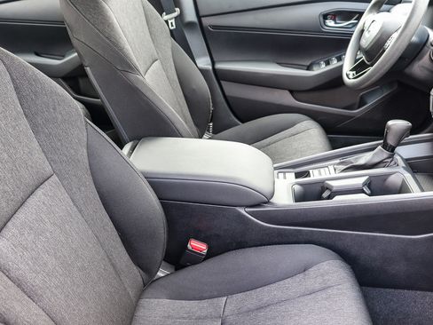 Certified 2025 Honda Accord LX image 19