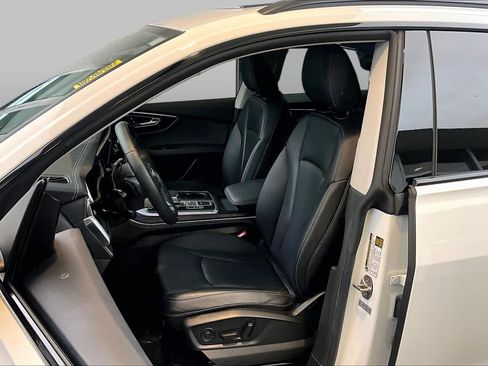 Used 2023 Audi Q8 Premium Plus w/ Premium Plus Package AWD/4WD image 8