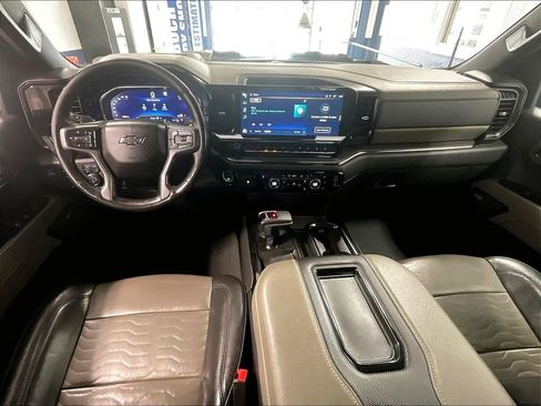 Used 2022 Chevrolet Silverado 1500 ZR2 w/ Technology Package AWD/4WD image 21