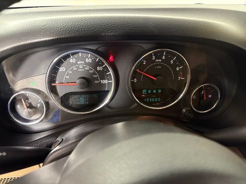Used 2013 Jeep Wrangler Unlimited Sahara w/ Mopar Chrome Edition Group AWD/4WD image 26