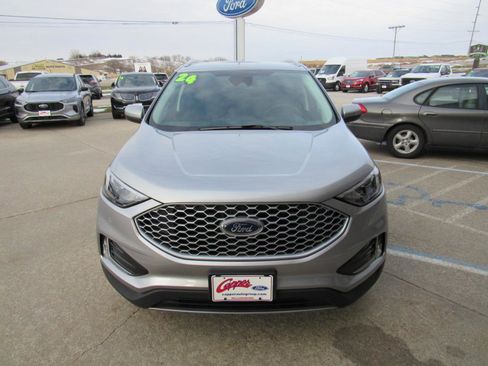 Used 2024 Ford Edge SEL w/ Convenience Package AWD/4WD image 2