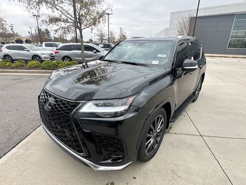 New 2025 Lexus LX 700h F Sport image 5