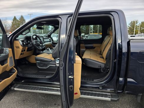 Used 2023 Ford F150 Lariat w/ Trailer Tow Package image 10