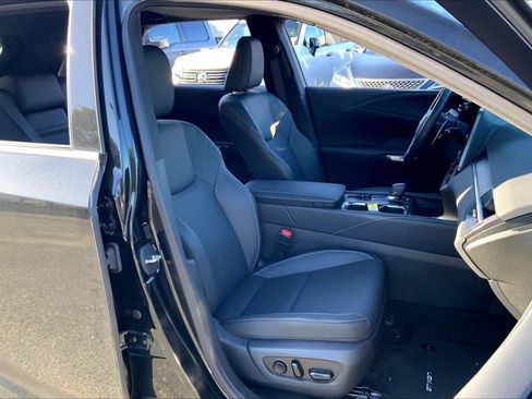 Used 2024 Lexus RX 350h w/ Cold Area Package AWD/4WD image 9