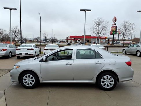 Used 2010 Toyota Corolla LE image 12