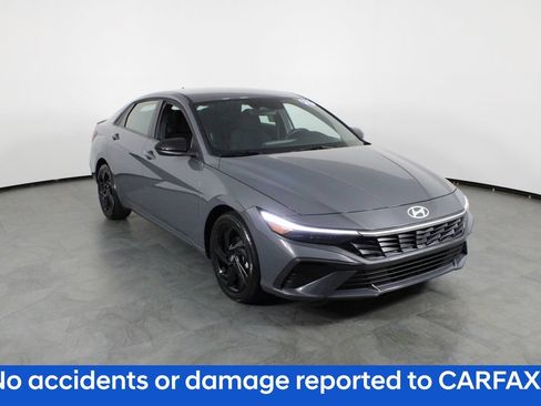 Used 2026 Hyundai Elantra Sport FWD image 5