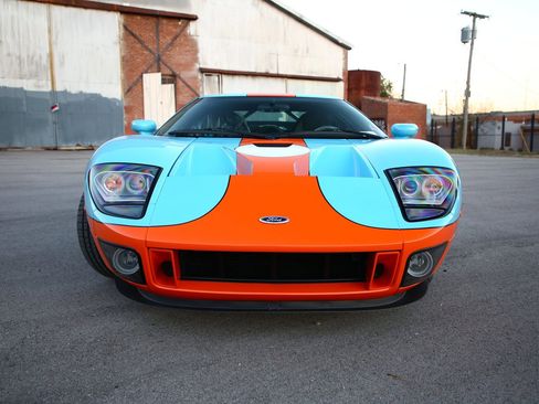 Used 2006 Ford GT image 10
