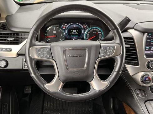 Used 2019 GMC Yukon Denali w/ Denali Ultimate Package image 12
