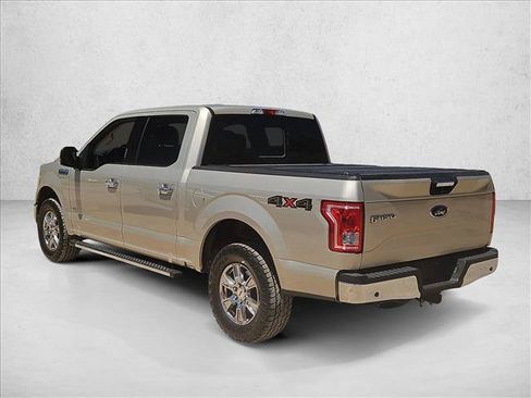 Used 2017 Ford F150 XLT w/ Equipment Group 302A Luxury AWD/4WD image 8