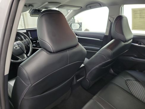 Certified 2024 Toyota Camry SE FWD image 9