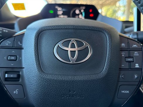 Certified 2025 Toyota bZ4X AWD w/ Weather Package image 27