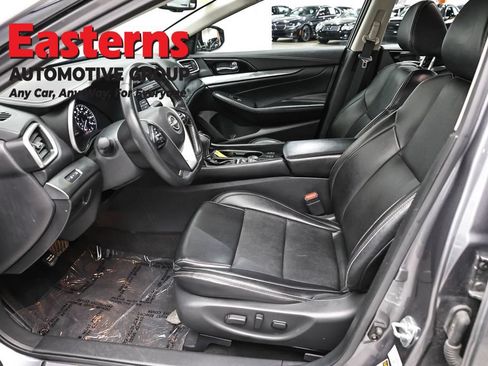 Used 2023 Nissan Maxima SV w/ Floor Mat Group FWD image 14