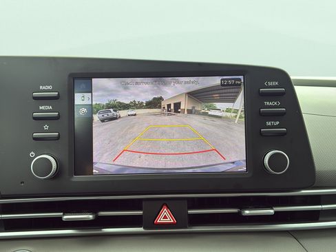Certified 2025 Hyundai Elantra Sport FWD image 19