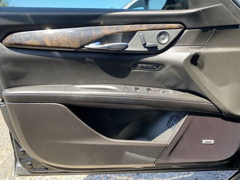 Used 2018 Cadillac CT6 Luxury AWD/4WD image 36