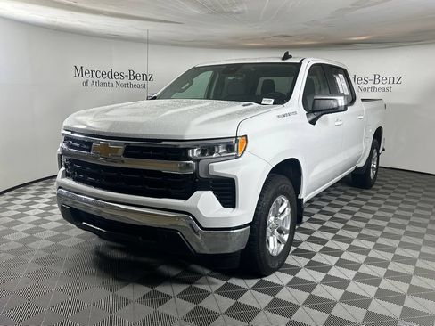 Used 2023 Chevrolet Silverado 1500 LT w/ Protection Package RWD image 3