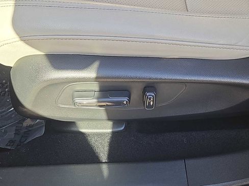 Used 2024 Honda HR-V EX-L image 19