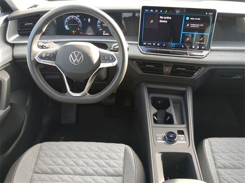 Certified 2025 Volkswagen Tiguan S image 12