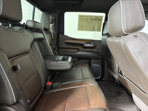Used 2023 GMC Sierra 1500 Denali w/ Technology Package AWD/4WD image 26