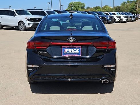 Used 2019 Kia Forte LXS FWD image 7