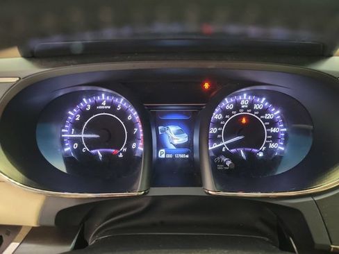 Used 2018 Toyota Avalon Limited w/ All Weather Liner Package FWD image 15