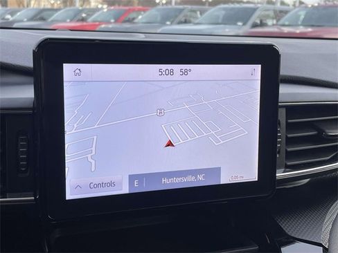 Used 2023 Ford Explorer ST-Line w/ Class IV Trailer Tow Package image 8